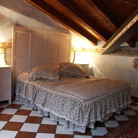 B And B Della Mimosa Desenzano del Garda Zewnętrze zdjęcie