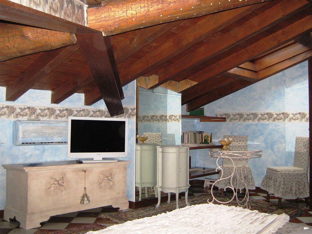 B And B Della Mimosa Desenzano del Garda Zewnętrze zdjęcie