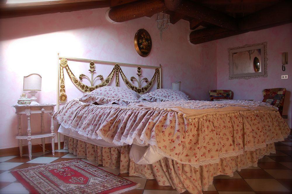 B And B Della Mimosa Desenzano del Garda Zewnętrze zdjęcie